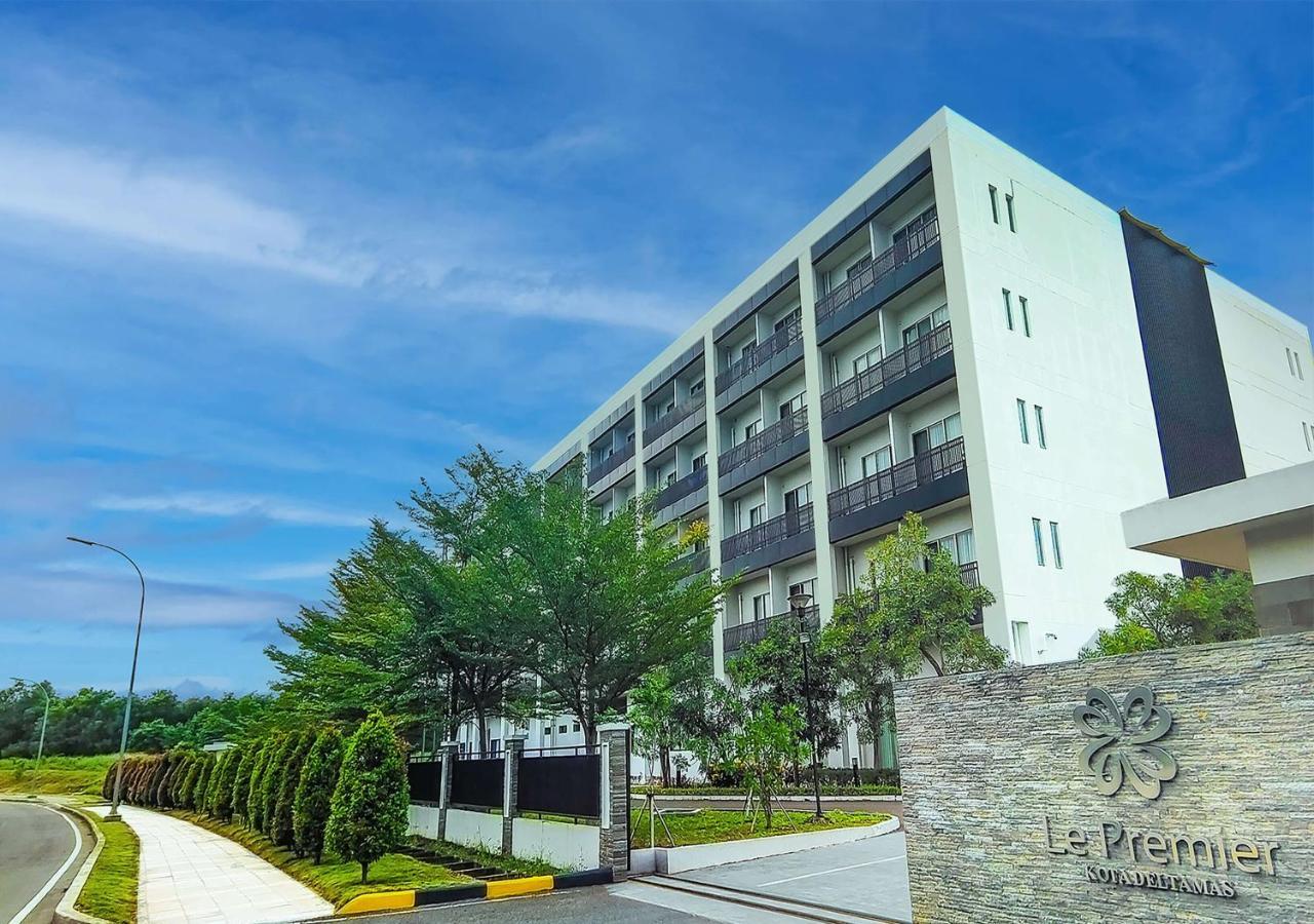 Le Premier Hotel Deltamas Cikarang Zewnętrze zdjęcie