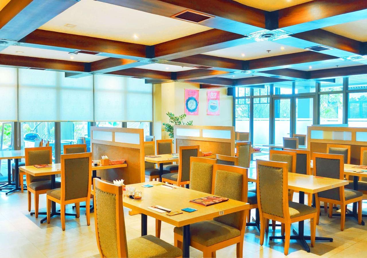 Le Premier Hotel Deltamas Cikarang Zewnętrze zdjęcie