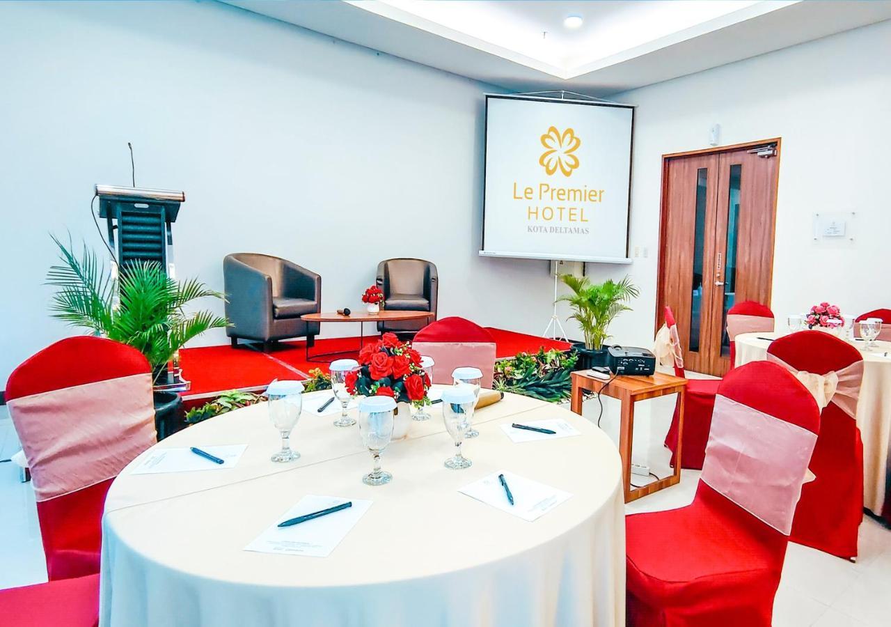 Le Premier Hotel Deltamas Cikarang Zewnętrze zdjęcie