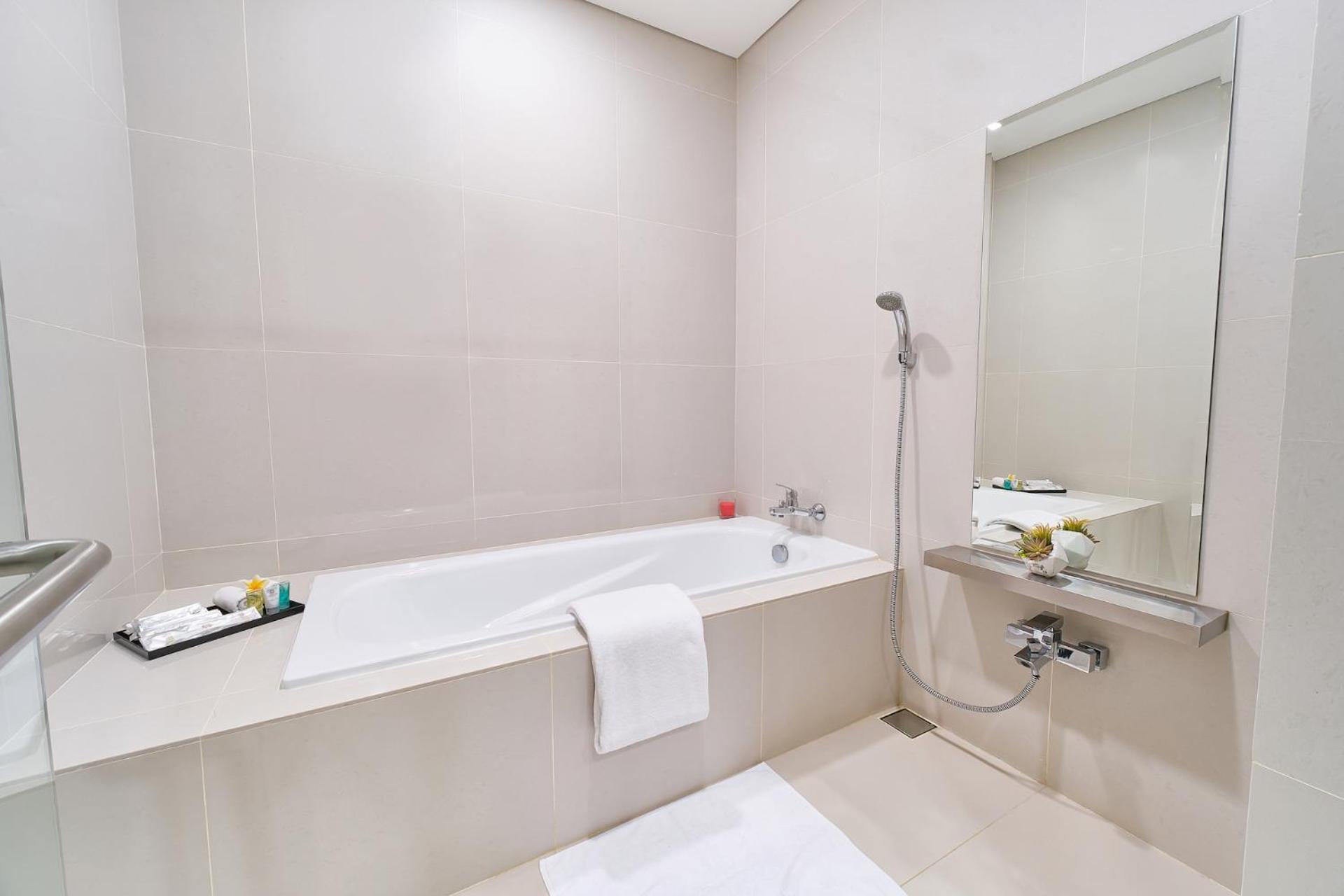 Le Premier Hotel Deltamas Cikarang Pokój zdjęcie